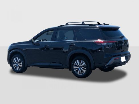 New 2026 Nissan Pathfinder SL w/ Cargo Package FWD image 3
