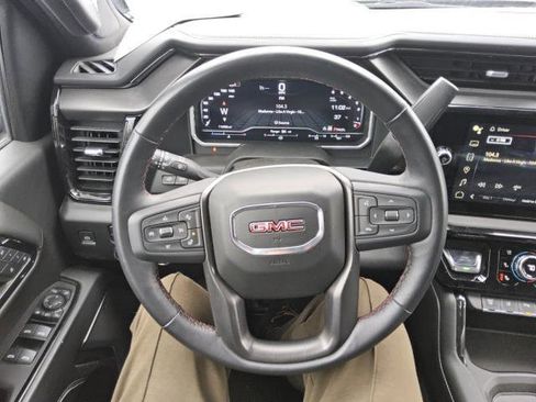 Used 2024 GMC Sierra 2500 AT4X image 9