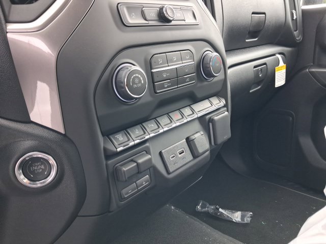 New 2026 Chevrolet Silverado 2500 Custom w/ Custom Value Package AWD/4WD image 10