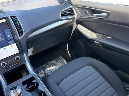 New 2024 Ford Edge SE image 20