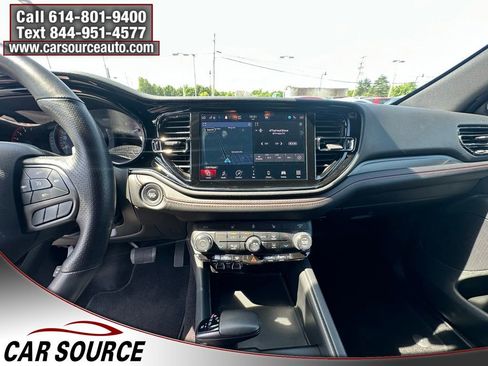 Used 2025 Dodge Durango GT RWD image 12