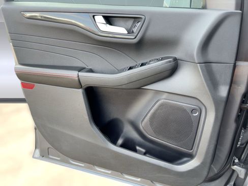 Used 2023 Ford Escape ST-Line image 20