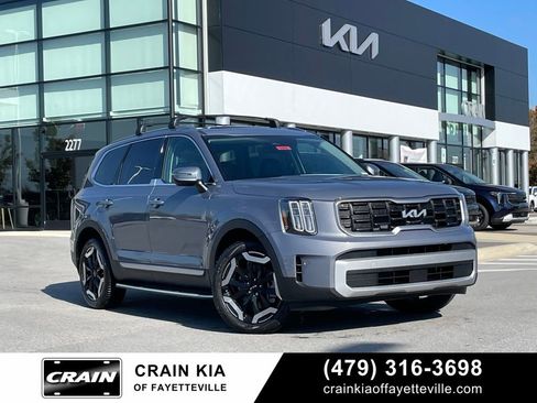 New 2025 Kia Telluride S image 1