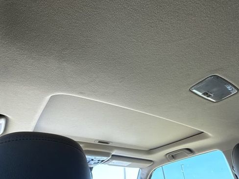 Used 2023 Toyota 4Runner SR5 Premium w/ Moonroof Package AWD/4WD image 17