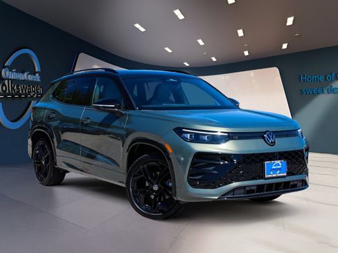 New 2026 Volkswagen Tiguan SE R-Line FWD image 1