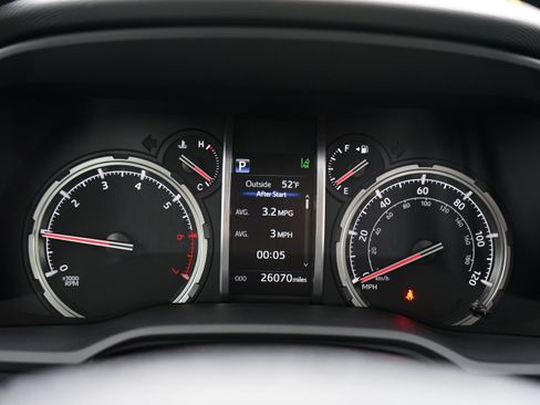 Used 2020 Toyota 4Runner TRD Off-Road image 28