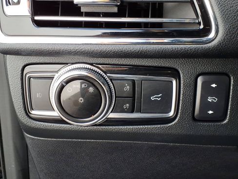 Used 2019 Lincoln Navigator Reserve AWD/4WD image 19