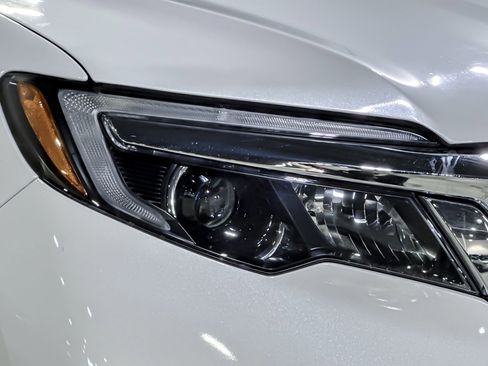 Used 2021 Honda Pilot EX-L image 10