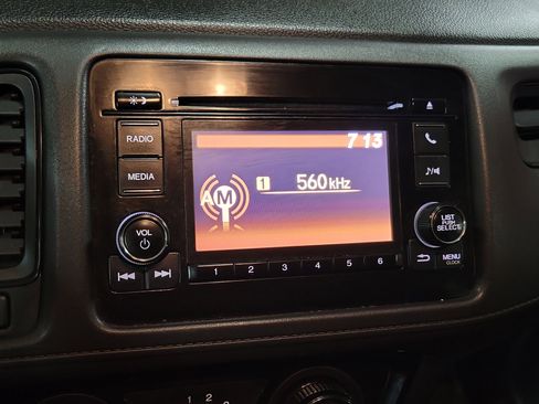 Used 2020 Honda HR-V LX image 27