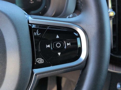 Used 2025 Volvo XC60 T8 Ultra image 25