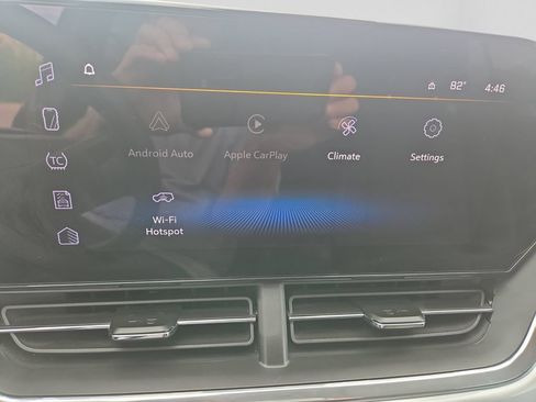 Used 2025 Chevrolet Trax LT FWD image 26