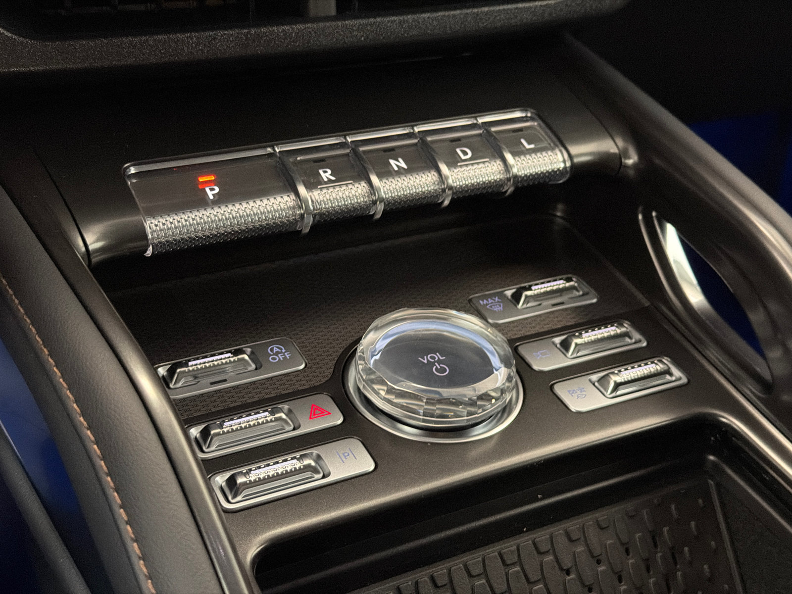 New 2026 Lincoln Nautilus Premier AWD/4WD image 28