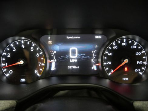 Used 2025 Jeep Compass Latitude w/ Sun & Sound Group AWD/4WD image 15