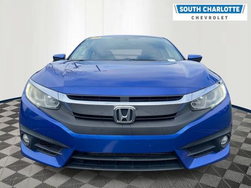 Used 2017 Honda Civic EX-T image 2