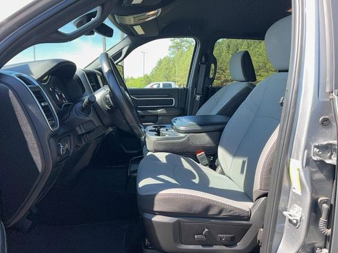 Used 2024 RAM 2500 Big Horn w/ Bed Utility Group AWD/4WD image 11