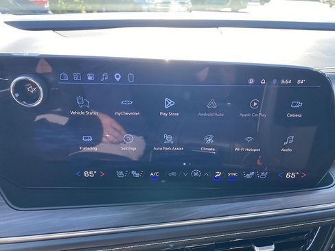 Used 2025 Chevrolet Tahoe Premier AWD/4WD image 34