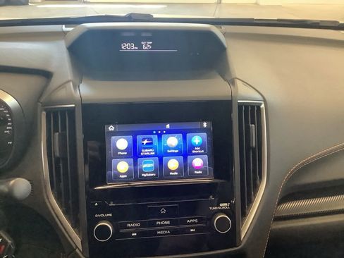 Certified 2023 Subaru Crosstrek 2.0i Premium AWD/4WD image 9