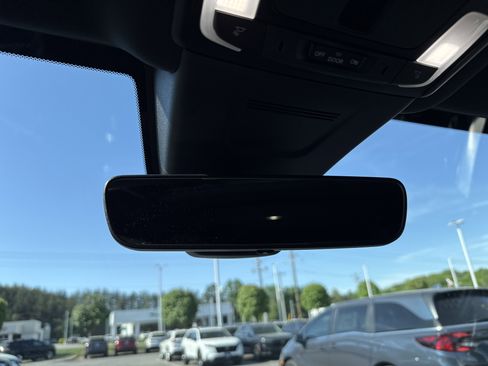 Used 2024 Honda CR-V Sport Touring image 27