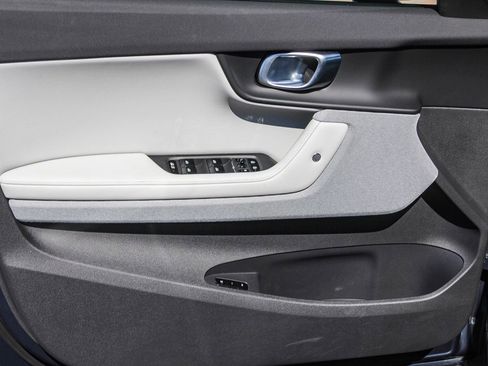 Used 2024 Polestar Polestar 2 image 17