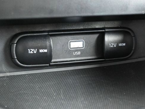 Used 2023 Kia Soul LX w/ LX Technology Package image 21