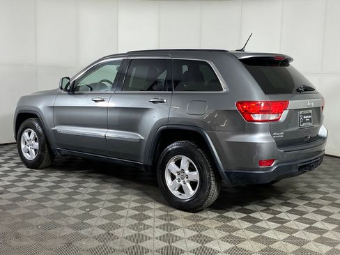 Used 2013 Jeep Grand Cherokee Laredo image 3