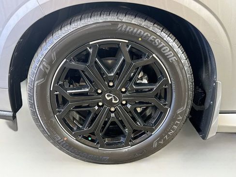 New 2026 INFINITI QX80 4WD image 41