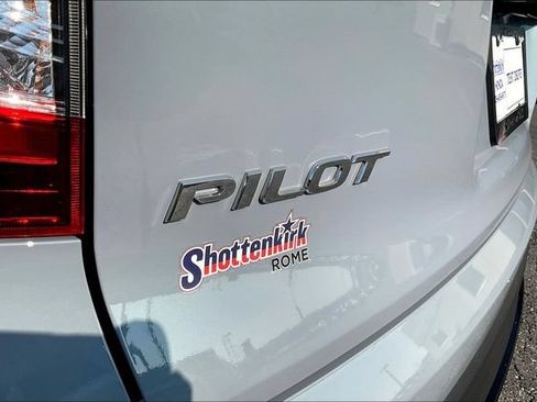 Used 2022 Honda Pilot Sport image 26