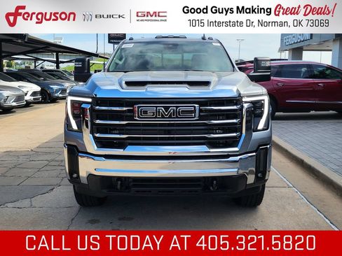 New 2026 GMC Sierra 2500 SLE w/ SLE Value Package; AWD/4WD image 8