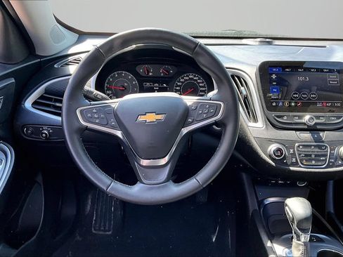 Used 2024 Chevrolet Malibu LT w/ Midnight Edition FWD image 8