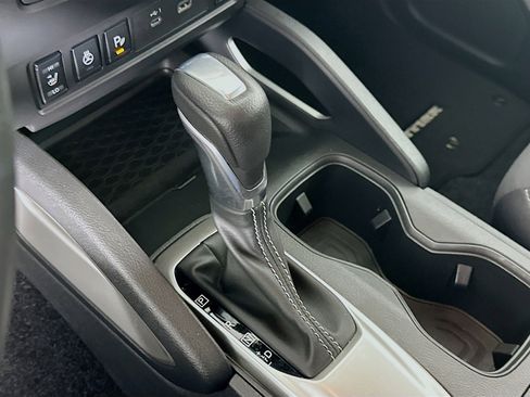 Used 2024 Nissan Frontier SV w/ SV Convenience Package image 24