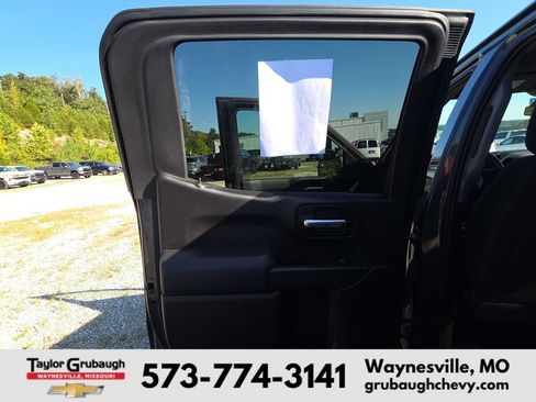 Used 2019 Chevrolet Silverado 1500 Custom w/ Custom Value Package AWD/4WD image 14