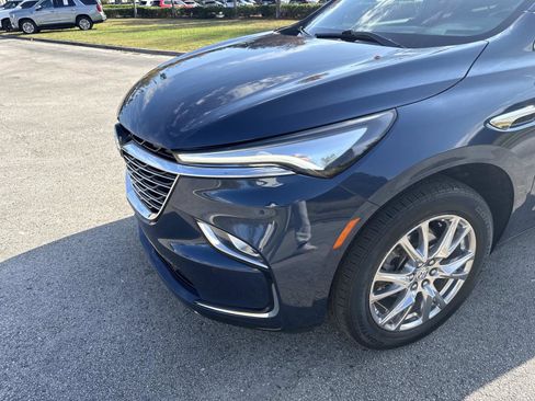 Used 2023 Buick Enclave Essence w/ Experience Buick Package image 10