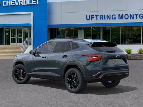 New 2026 Chevrolet Trax LT w/ Driver Confidence Package FWD image 3