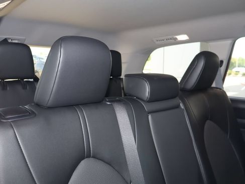 Used 2025 Toyota Grand Highlander AWD Hybrid image 40