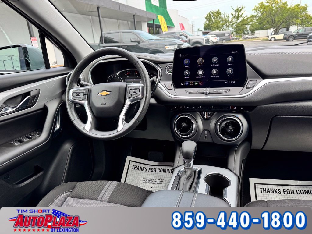 Used 2025 Chevrolet Blazer LT AWD/4WD image 33