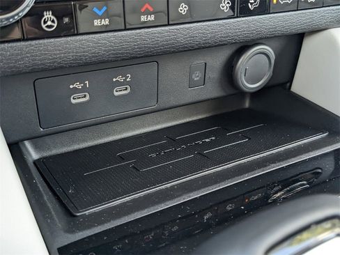 New 2025 Mitsubishi Outlander SEL image 24