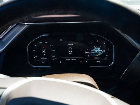 Used 2025 GMC Sierra 3500 Denali w/ Denali Reserve Package image 12