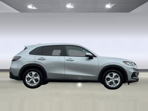 Used 2025 Honda HR-V LX image 7