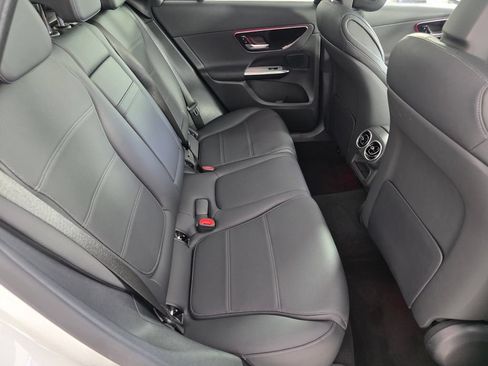 Certified 2025 Mercedes-Benz GLC 300 image 24