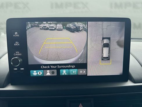 Used 2025 Honda Pilot TrailSport image 22