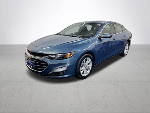 Used 2024 Chevrolet Malibu LT FWD image 2