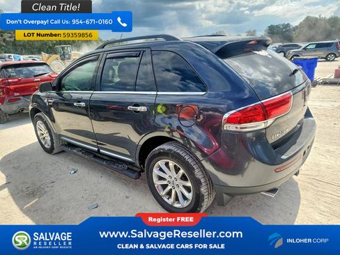 Used 2014 Lincoln MKX FWD w/ Equipment Group 101A image 3