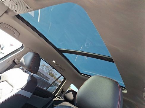 New 2026 Volkswagen Atlas Peak Edition image 7