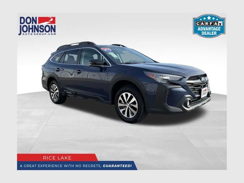 Used 2025 Subaru Outback Premium AWD/4WD image 1