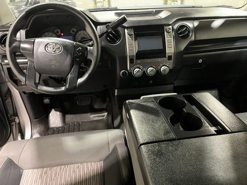 Used 2015 Toyota Tundra SR image 16