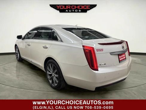 Used 2013 Cadillac XTS FWD image 3