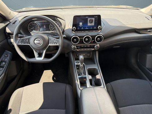 Used 2025 Nissan Sentra SV FWD image 24