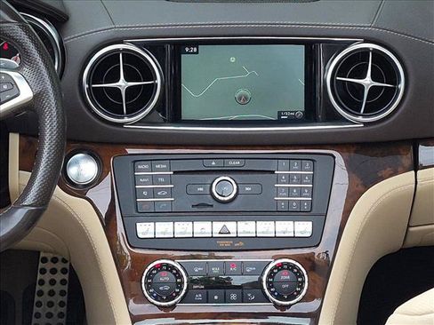 Used 2018 Mercedes-Benz SL 450 image 10