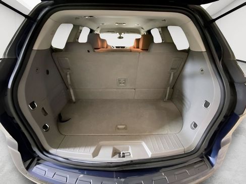 Used 2016 Chevrolet Traverse LS FWD image 14