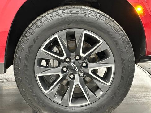 Used 2022 Chevrolet Tahoe Z71 w/ Luxury Package image 31